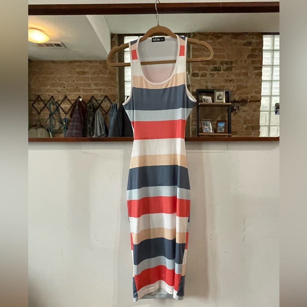 Blue and Pink Sleeveless Sheath Midi Dress
